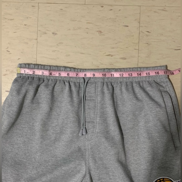 LA Lakers Sweatpants - Picture 3 of 3